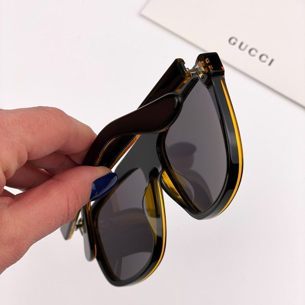 GUCCI GG1039S 001 Sunglasses Aviator Black Yellow Men - Picture 9 of 13
